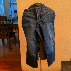 Lucky Brand sweet jean crop. Size 14/32. Worn twice.